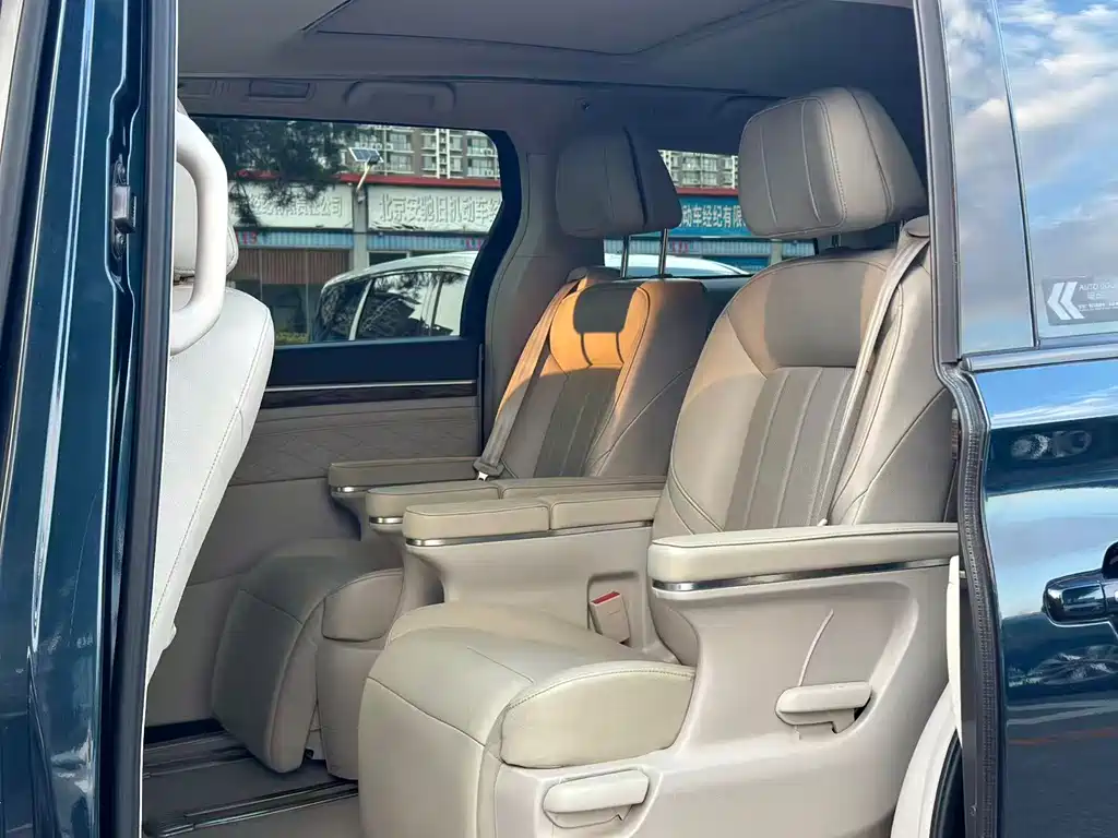 GAC Motor Trumpchi M8 — миниатюра 5