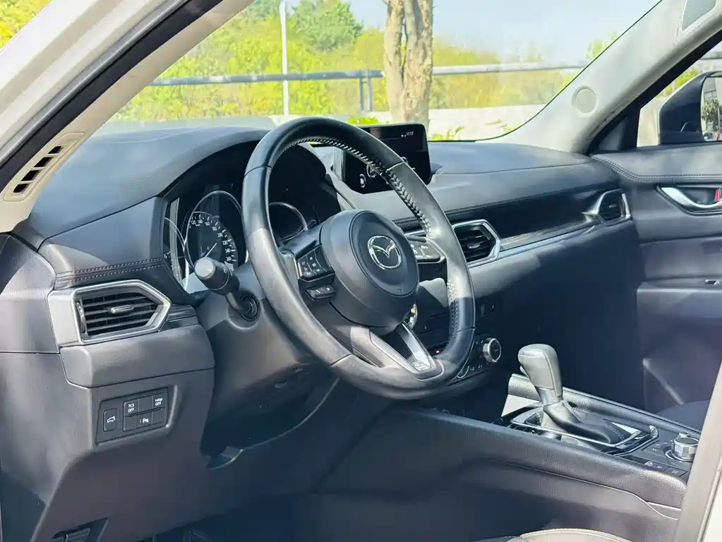 MAZDA CX 5