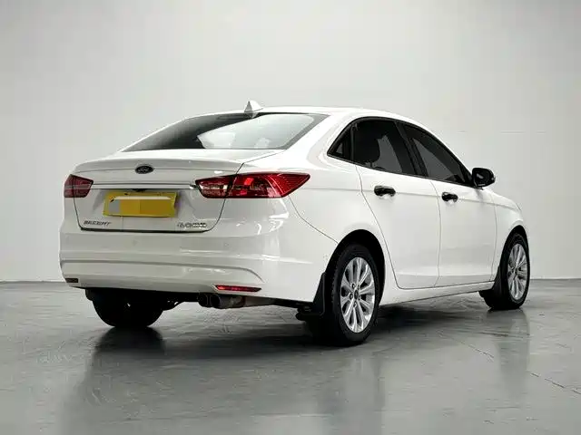 Ford Escort — миниатюра 9