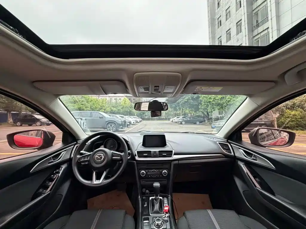 Mazda 3 Axela — миниатюра 18