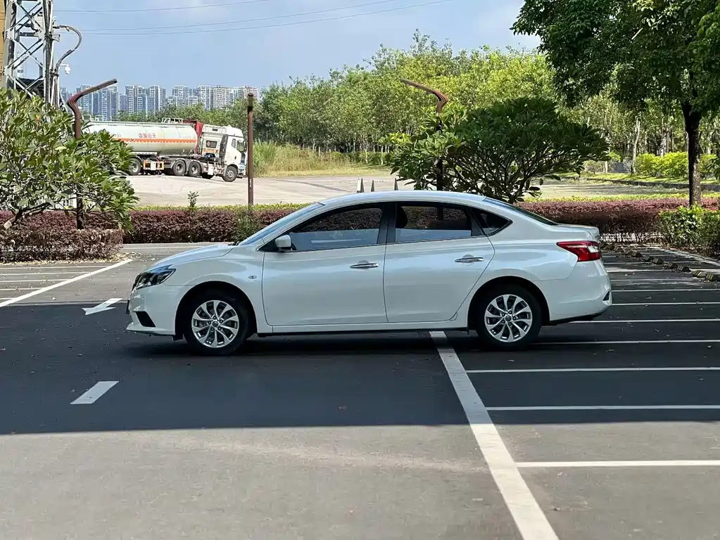 Nissan Sylphy — миниатюра 5