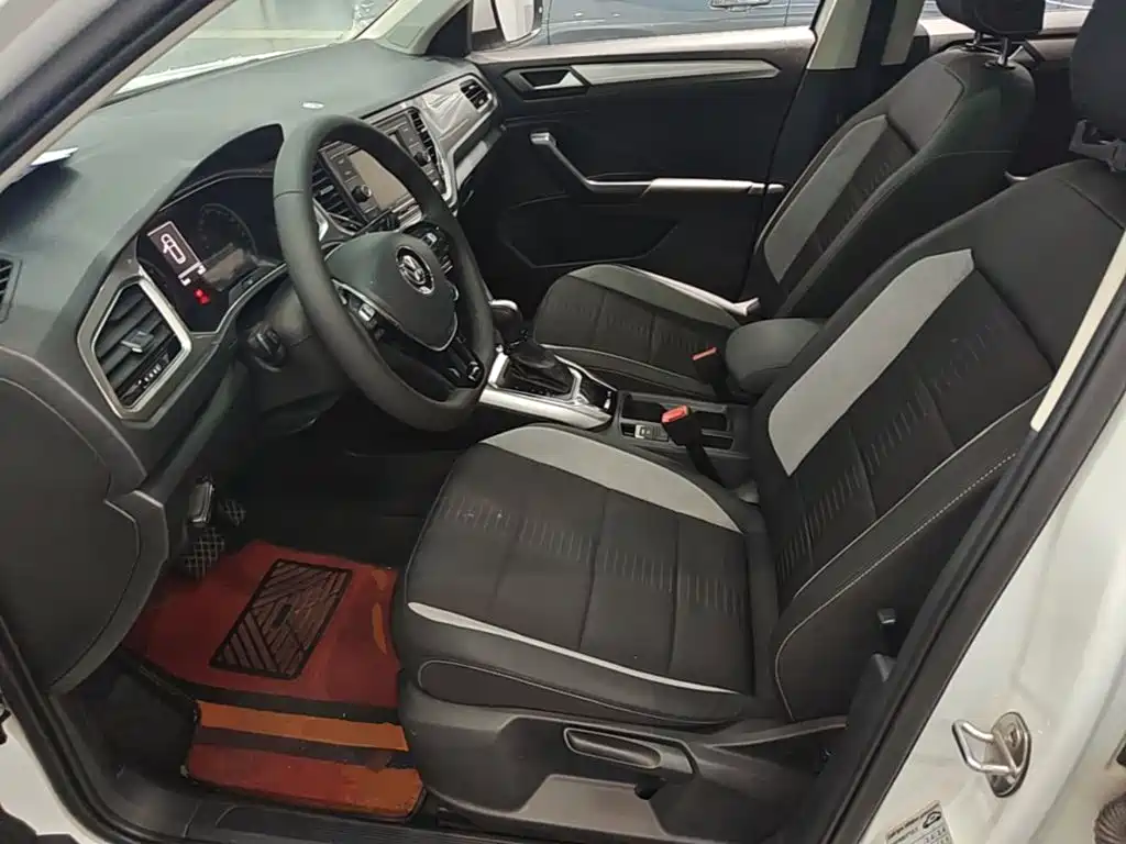 Volkswagen T-Roc — миниатюра 15