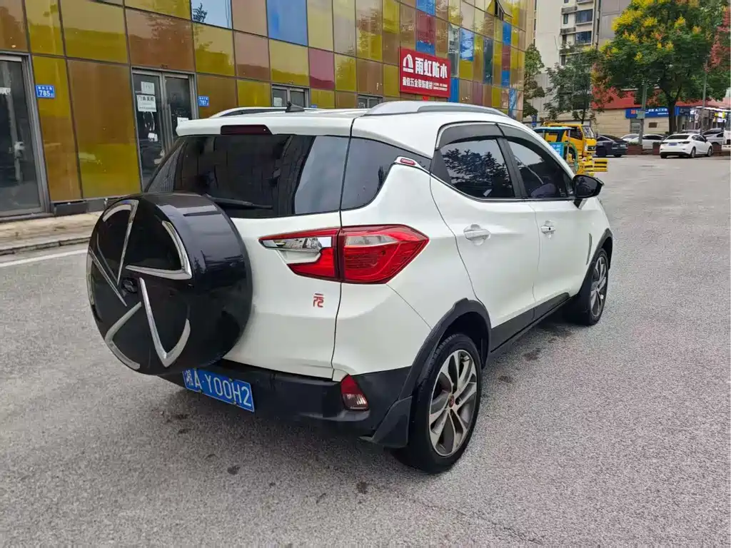 BYD Yuan — миниатюра 9