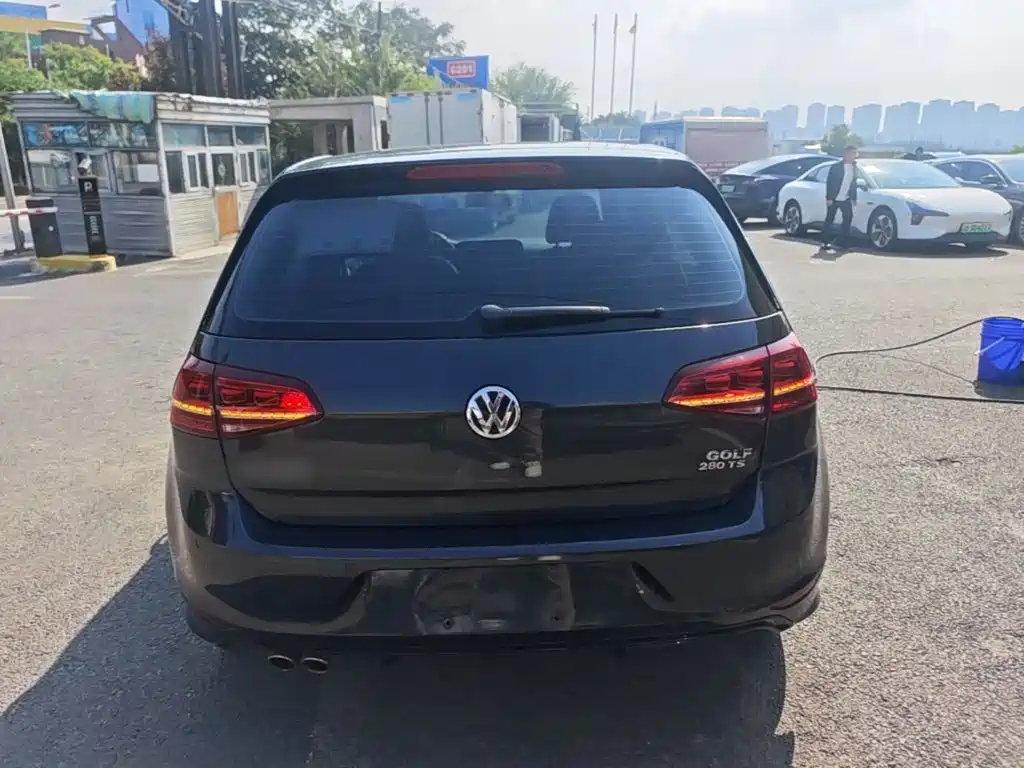 Volkswagen Golf — миниатюра 6