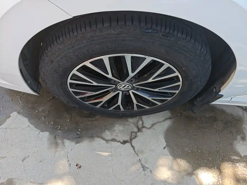 Volkswagen Sagitar — миниатюра 23