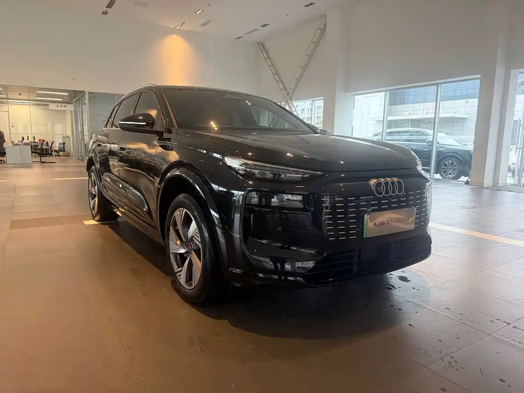 Audi Q6L e-tron — миниатюра 3