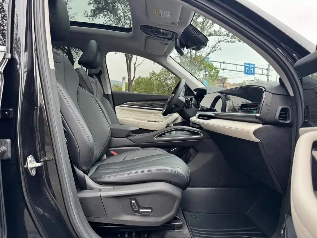 Geely Xingyue L — миниатюра 17