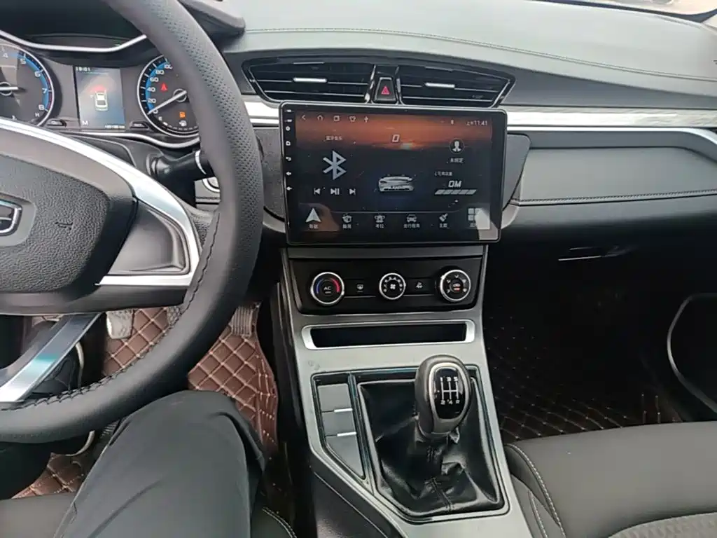 Geely Emgrand — миниатюра 13