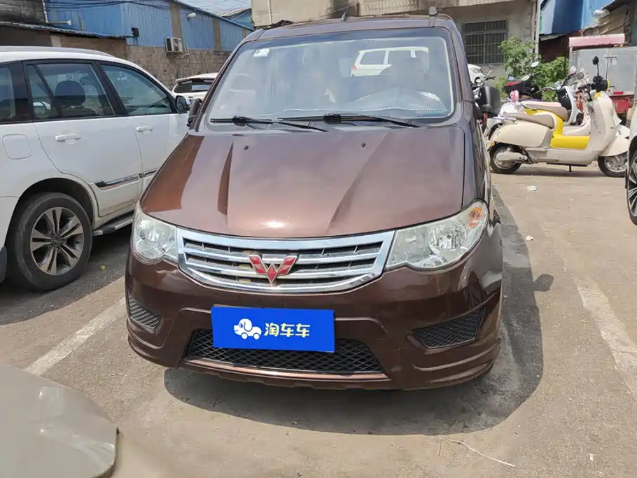 Wuling Hongguang — миниатюра 2