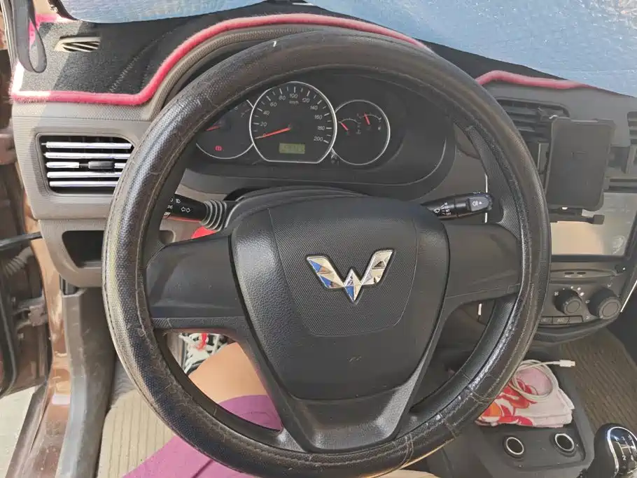 Wuling Hongguang — миниатюра 15