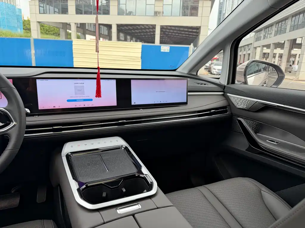 Maxus G70 2024 2.0T AT Flagship 7 мест
