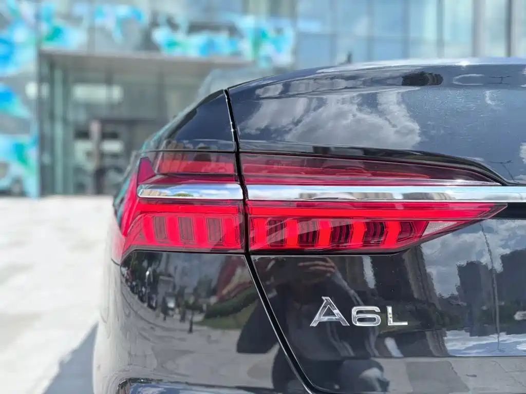 Audi A6L — миниатюра 10