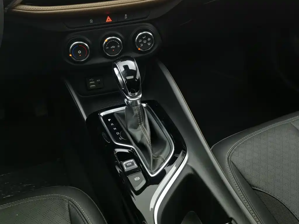 Buick Verano — миниатюра 13
