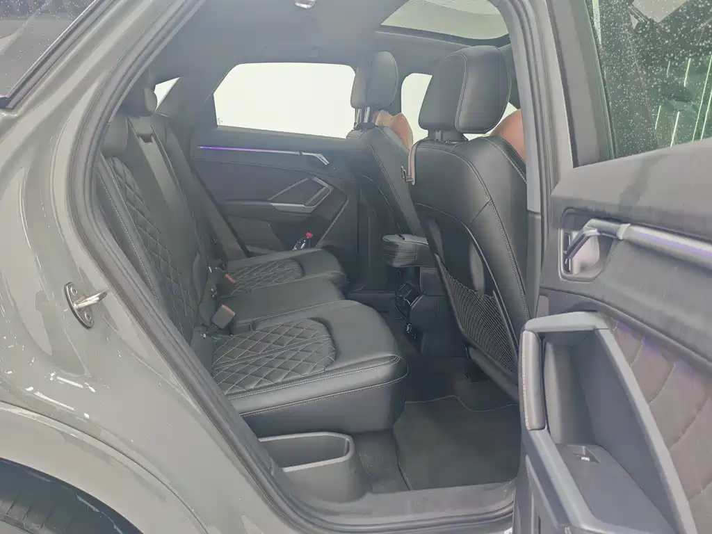 Audi Q3 Sportback — миниатюра 11