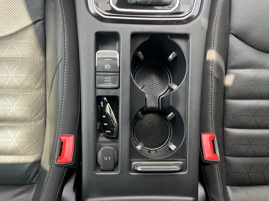 Volkswagen CC — миниатюра 31