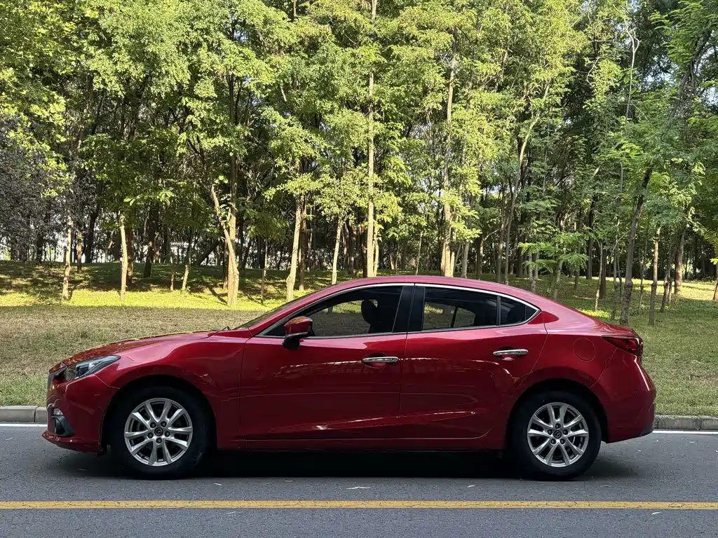 Mazda 3 Axela — миниатюра 3