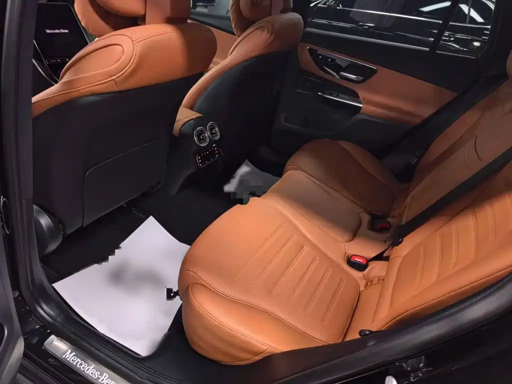 Mercedes-Benz GLC — миниатюра 11