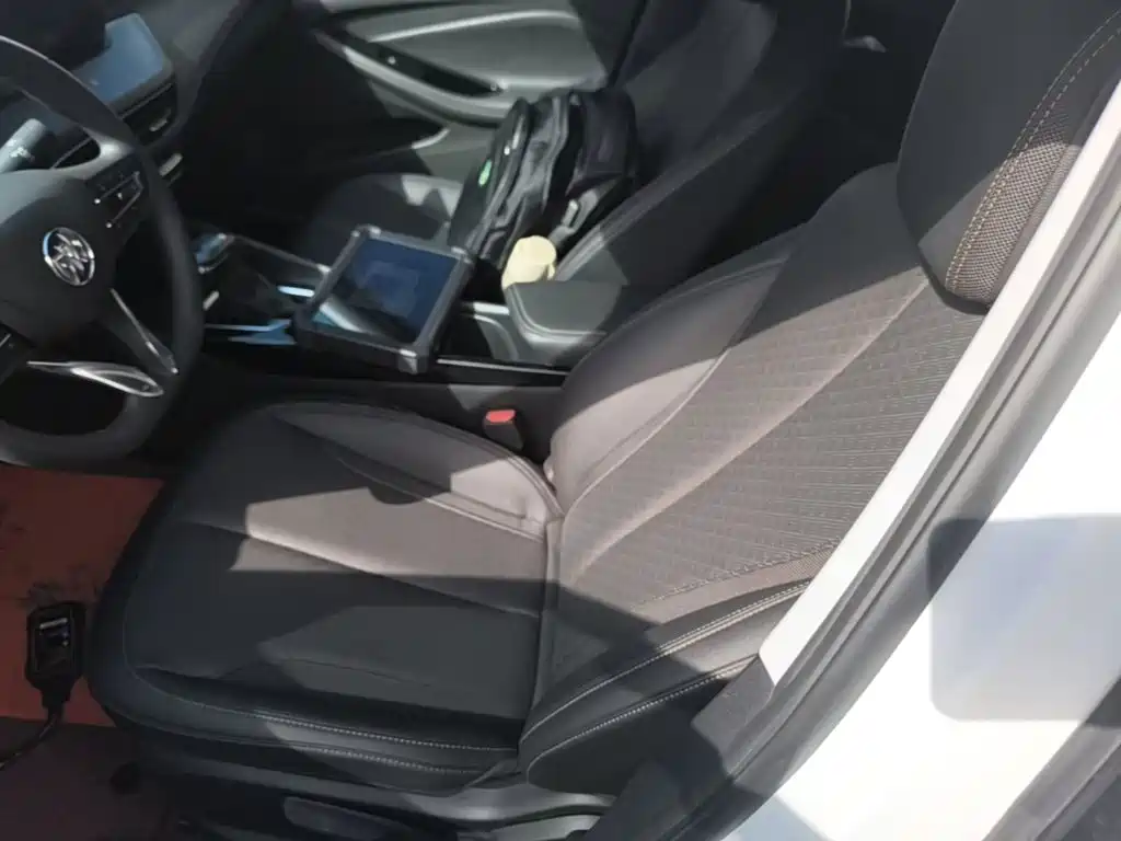 Buick Verano — миниатюра 15