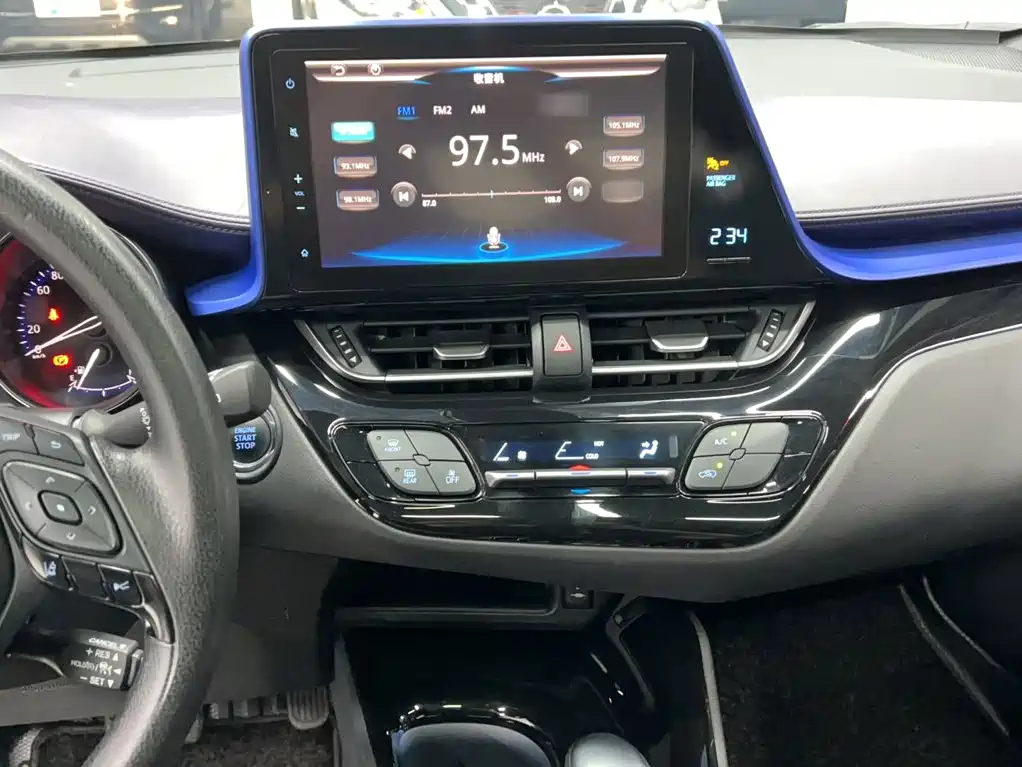 Toyota C-HR — миниатюра 6