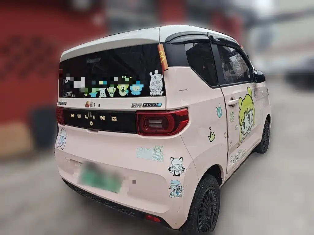 Wuling MINIEV — миниатюра 4