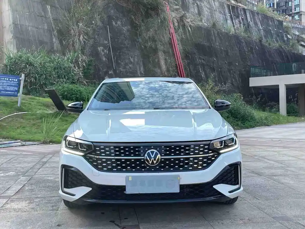 Volkswagen Lavida — миниатюра 3