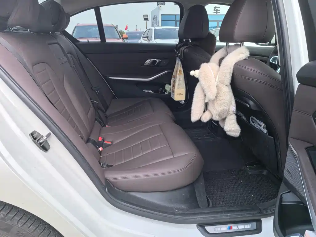 BMW 3 Series — миниатюра 8