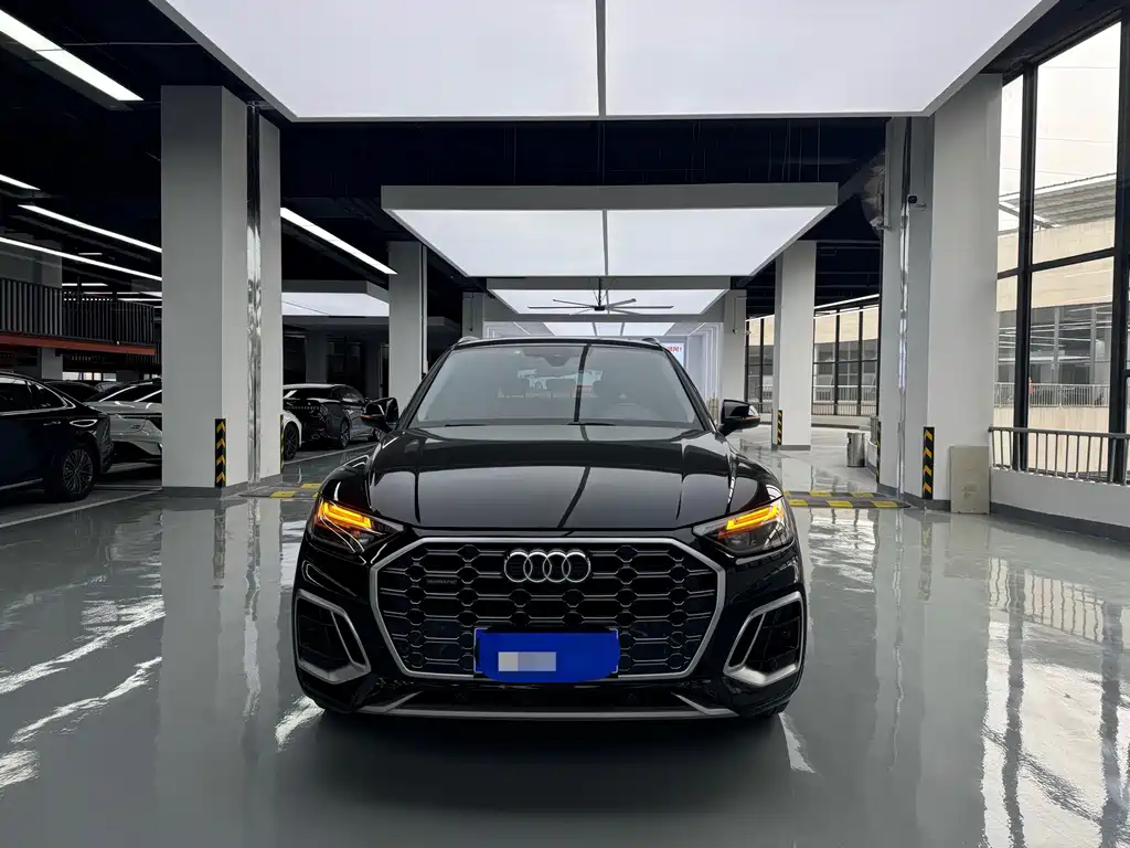 Audi Q5L — миниатюра 2