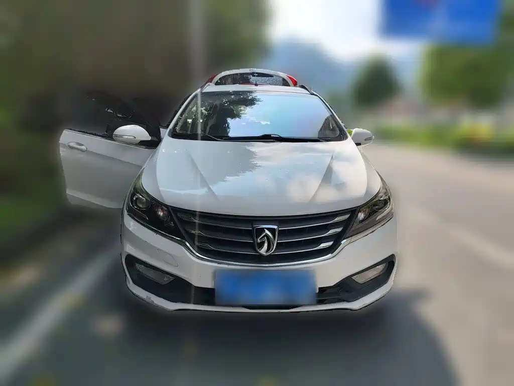 Baojun 310W — миниатюра 2