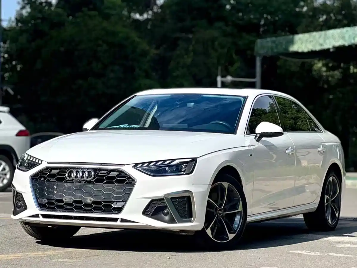 奥迪A4L 2020款 40 TFSI 时尚动感型 2021