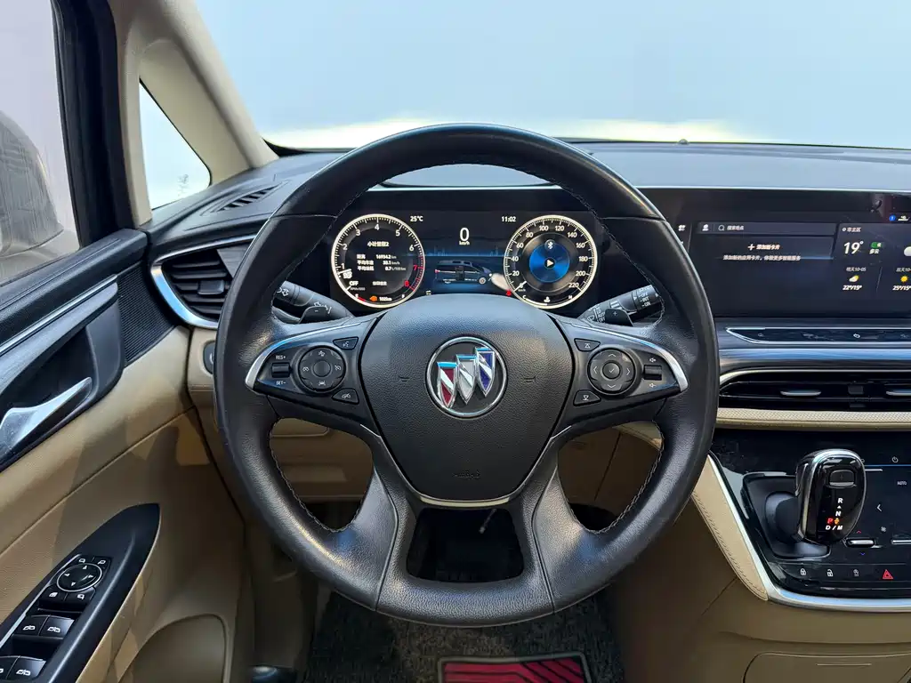 Buick GL8 — миниатюра 13