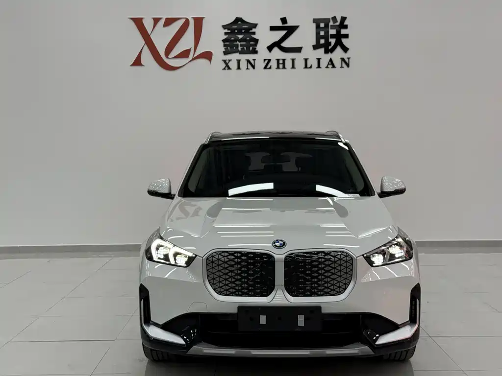 BMW iX1 — миниатюра 6