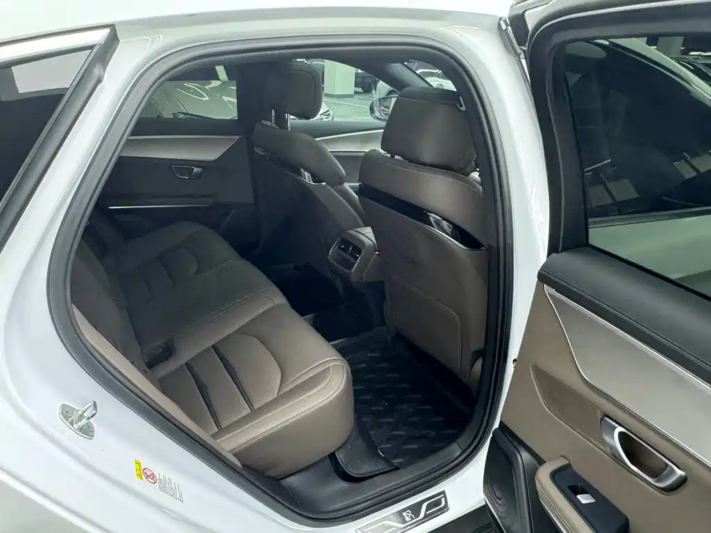 BYD Han — миниатюра 5