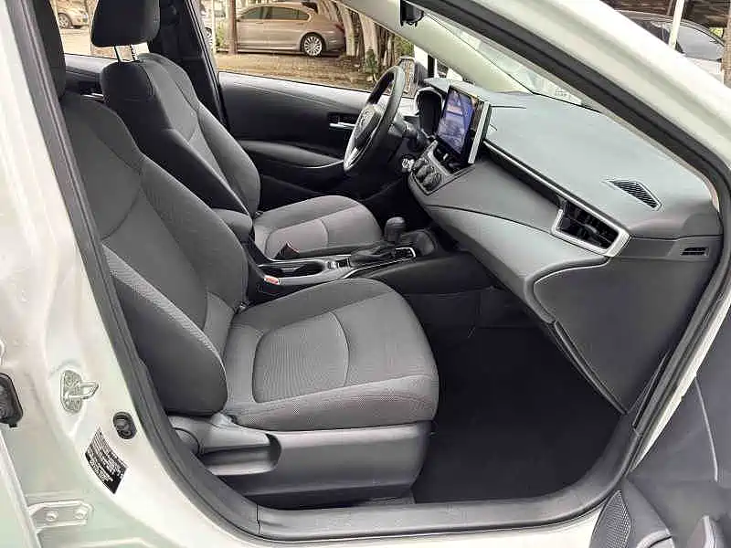 Toyota Corolla — миниатюра 8