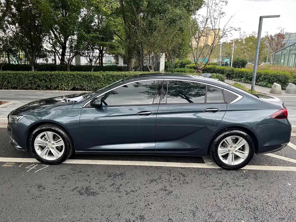 Buick Regal — миниатюра 4