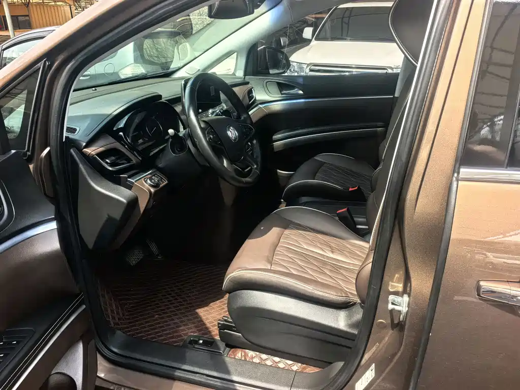 Buick GL8 — миниатюра 10