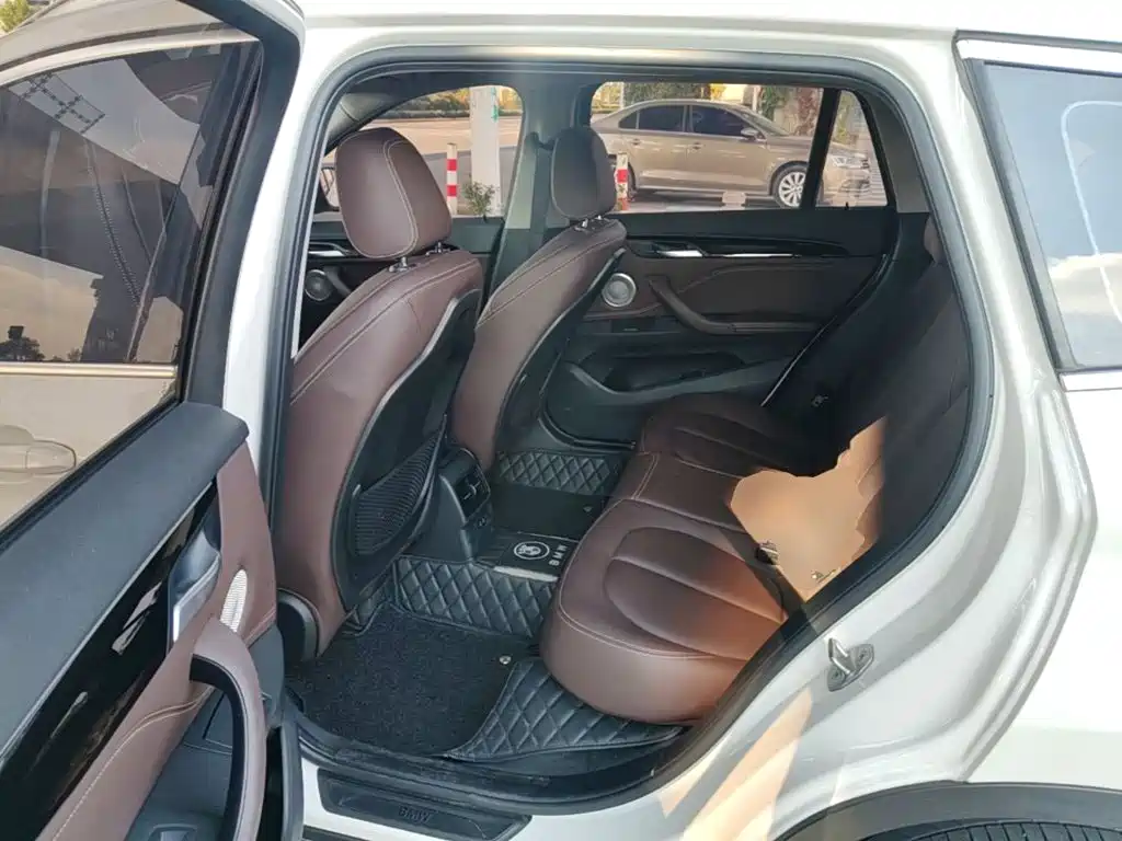 BMW X1 — миниатюра 17