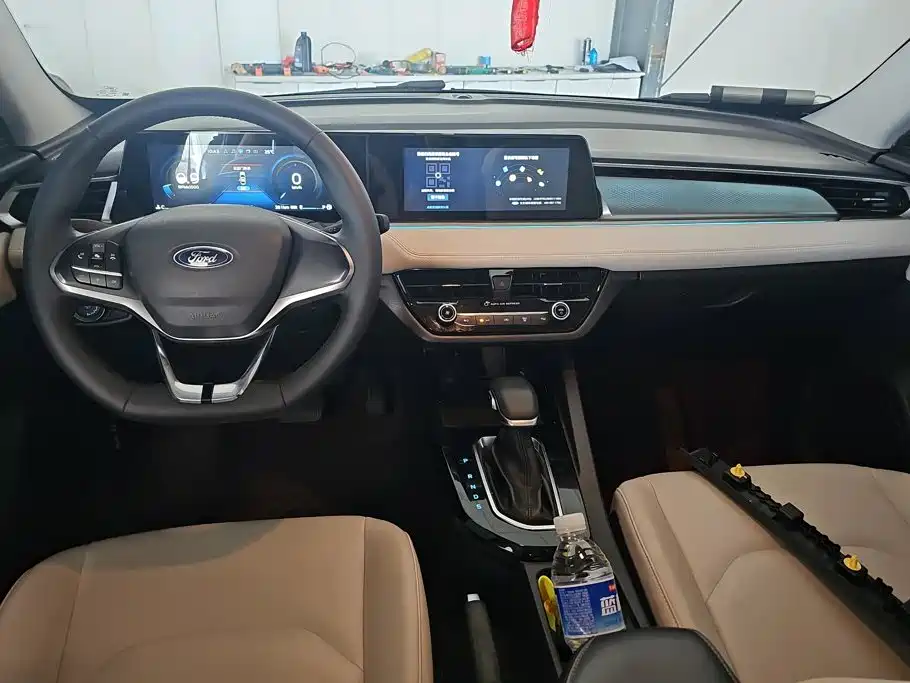 Ford Escort — миниатюра 12