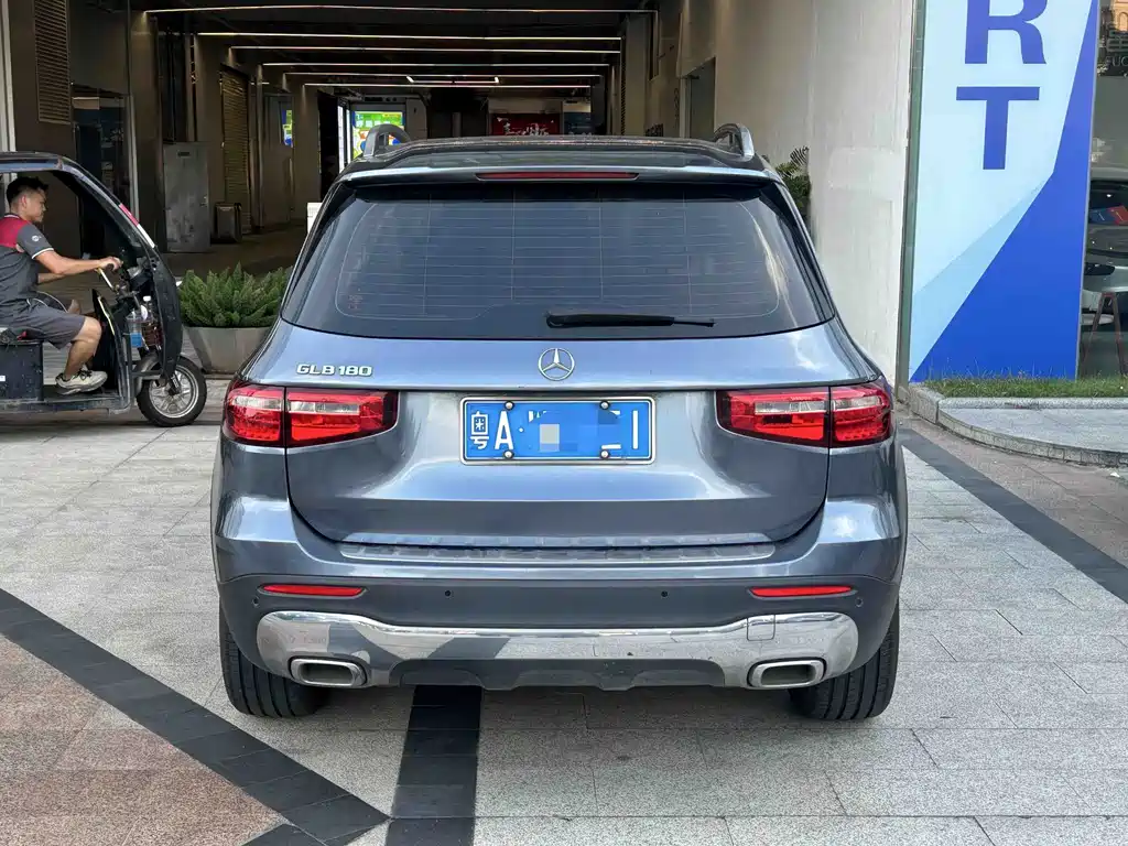 Mercedes-Benz GLB — миниатюра 4