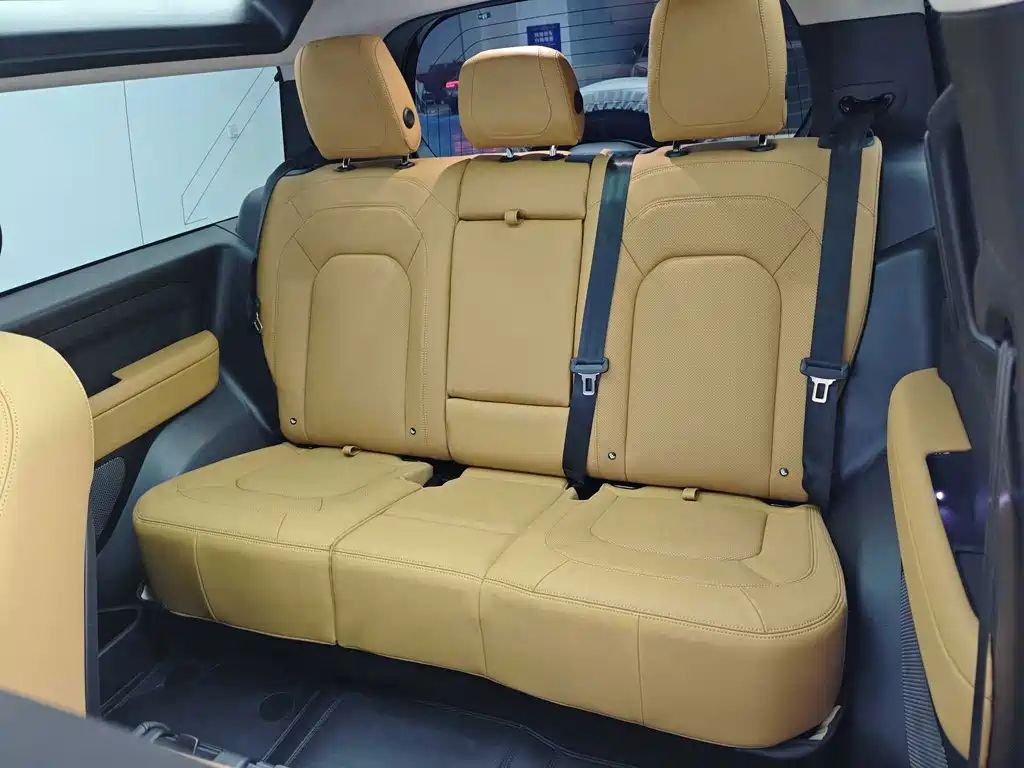 Land Rover Defender — миниатюра 11