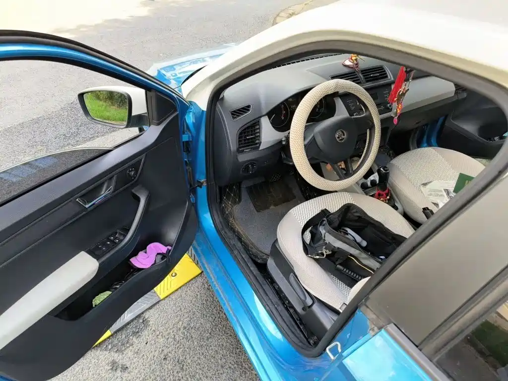 Skoda Fabia — миниатюра 14