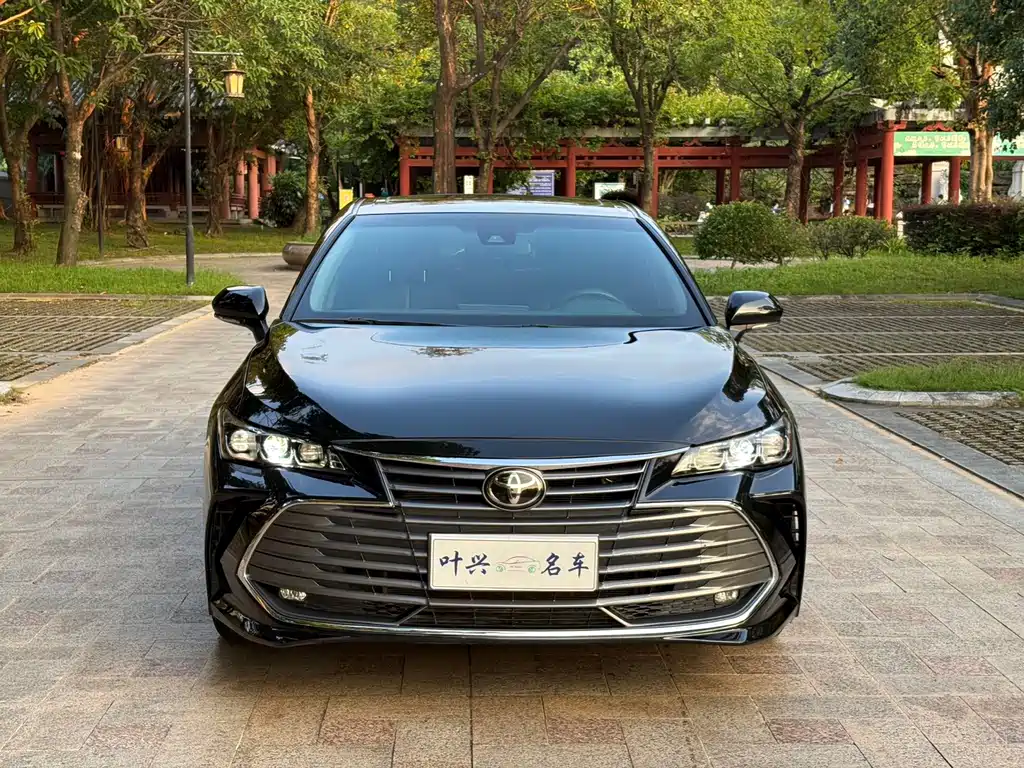 Toyota Avalon — миниатюра 2