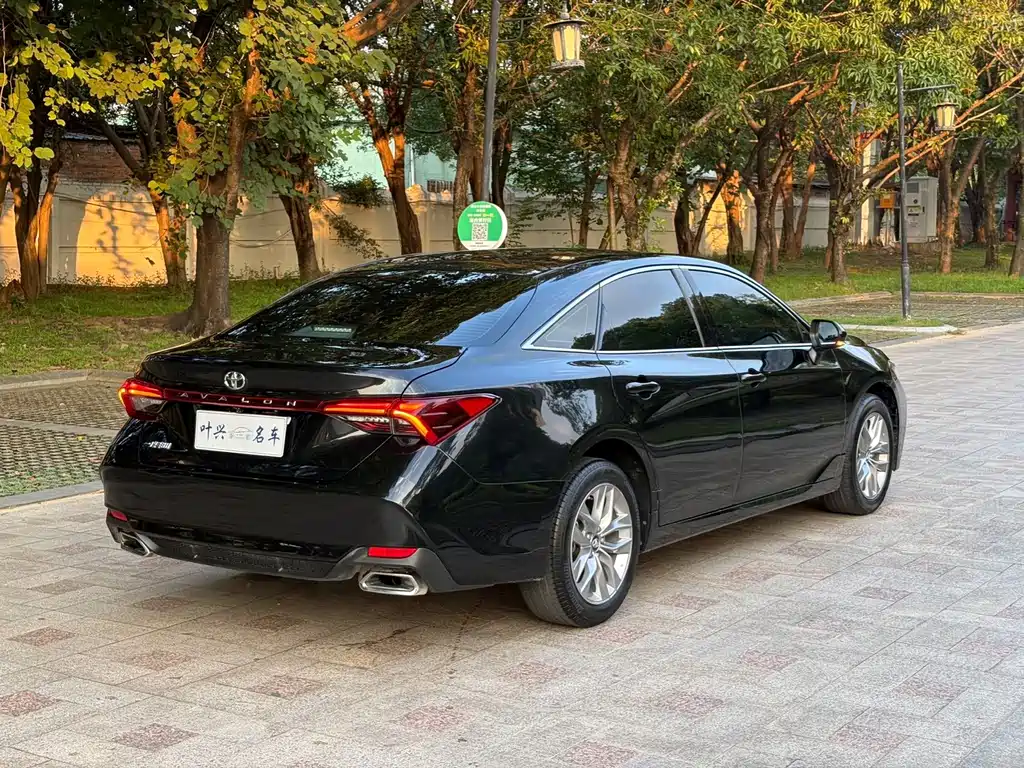 Toyota Avalon — миниатюра 12