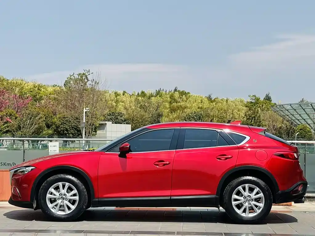MAZDA CX 4