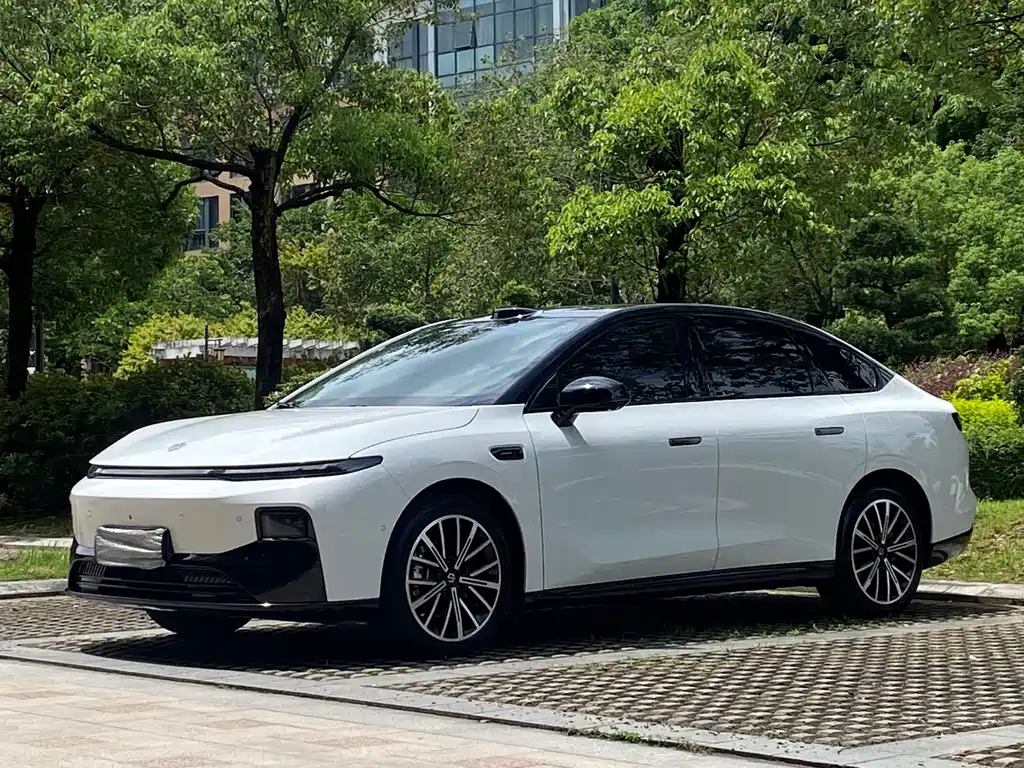 2025 Leapmotor B01 - zdjęcie 1 z 23