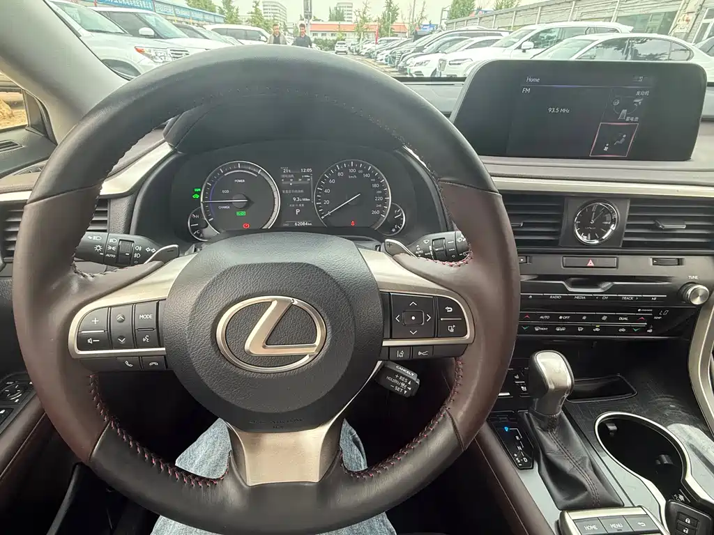 Lexus RX — миниатюра 8
