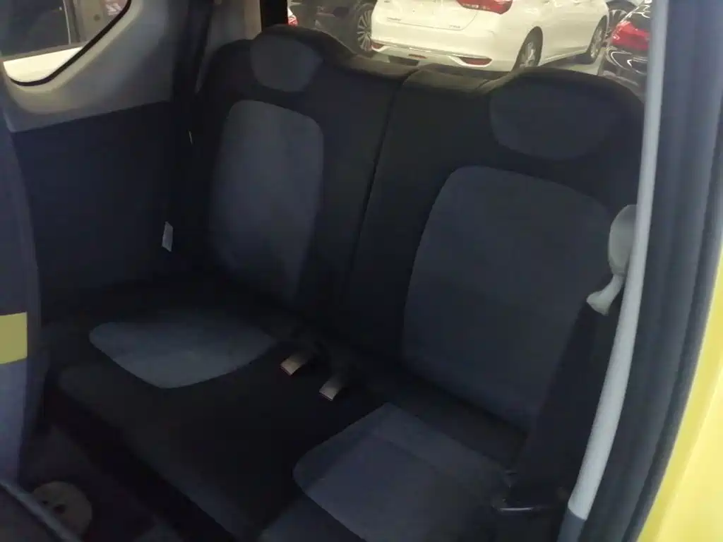 Wuling MINIEV — миниатюра 17