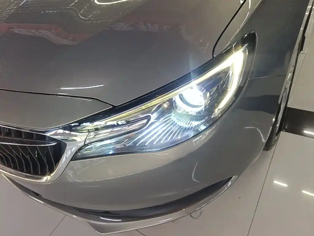 Buick Excelle — миниатюра 18