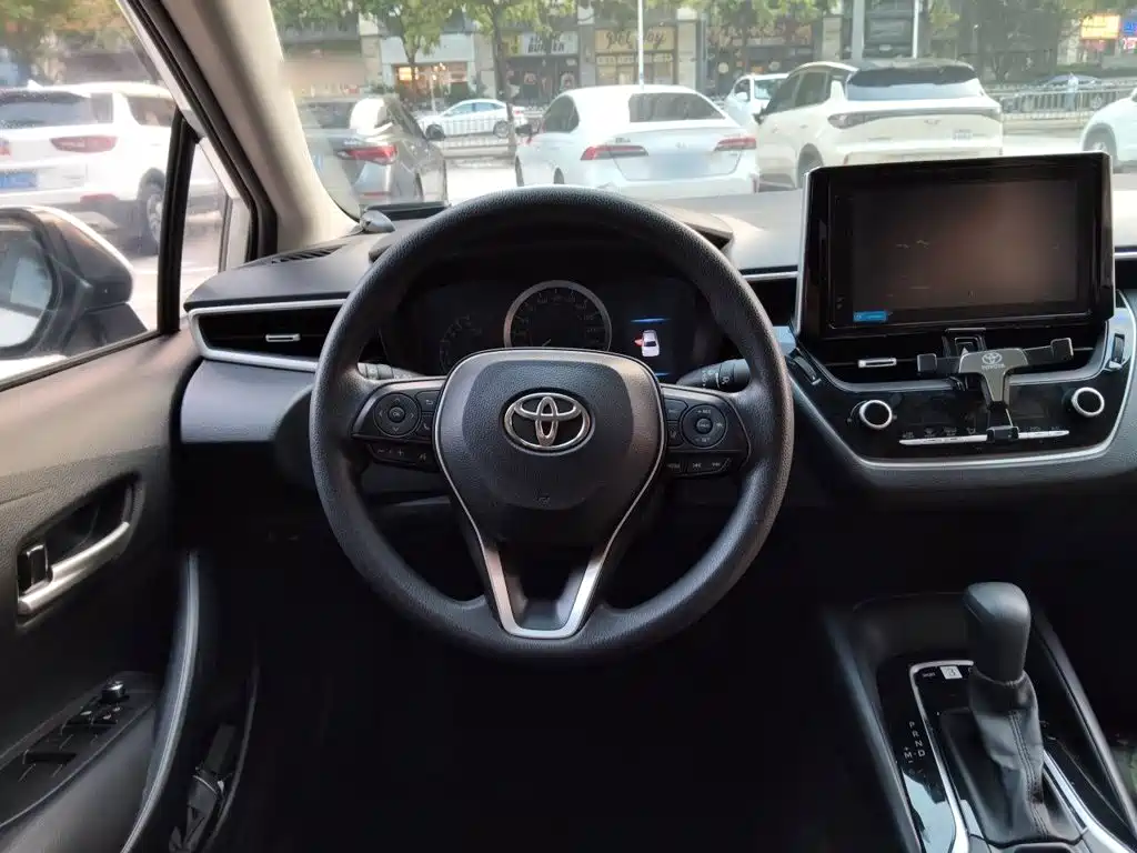 Toyota Corolla — миниатюра 3
