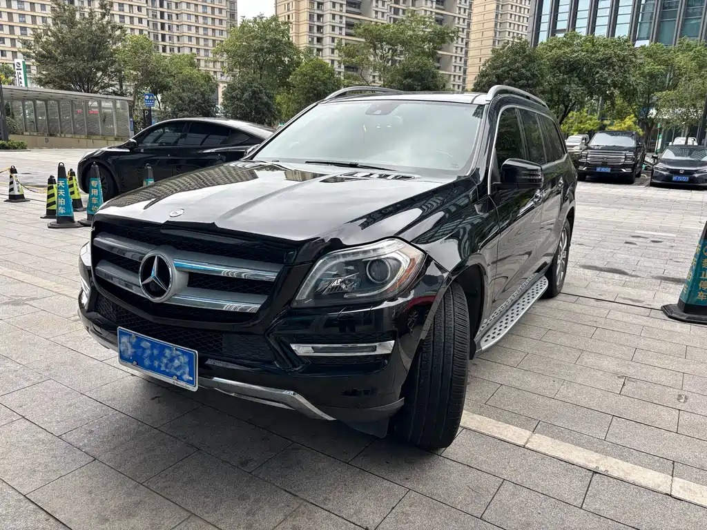 Mercedes-Benz GL-Class — миниатюра 8