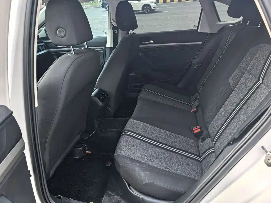 Volkswagen Lavida 2022 1.5L AT